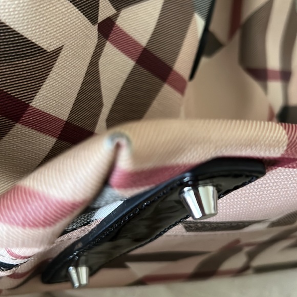 Burberry Handbag Tote ๐ - Picture 12 of 13